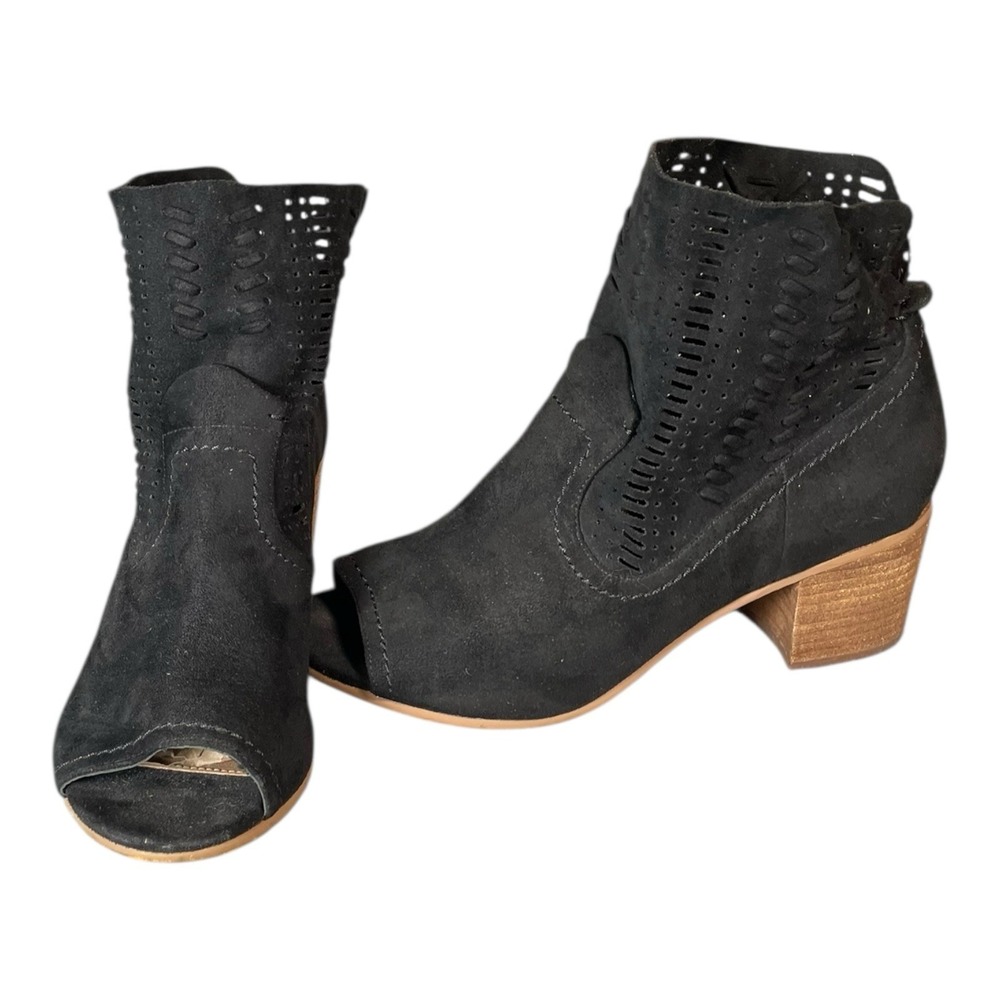 Not Rated Women's Heeled Booties Black Suede US Size 7